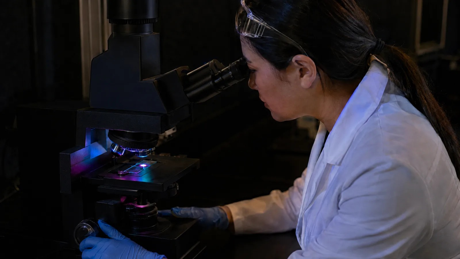 Fluorescence Microscopy in Cancer Research: Key Techniques for Breakthrough Discoveries