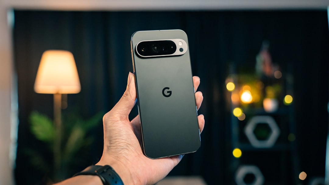 Google Pixel phone receiving the September 2026 Android 17 QPR1 update