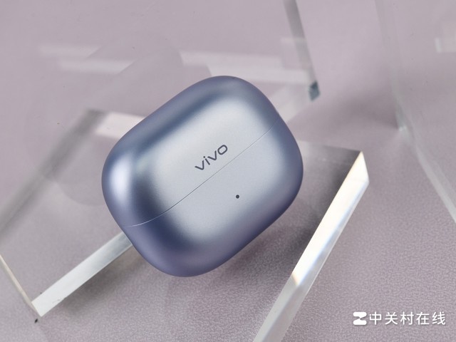 Vivo Buds Clip open-ear clip-style wireless earbuds